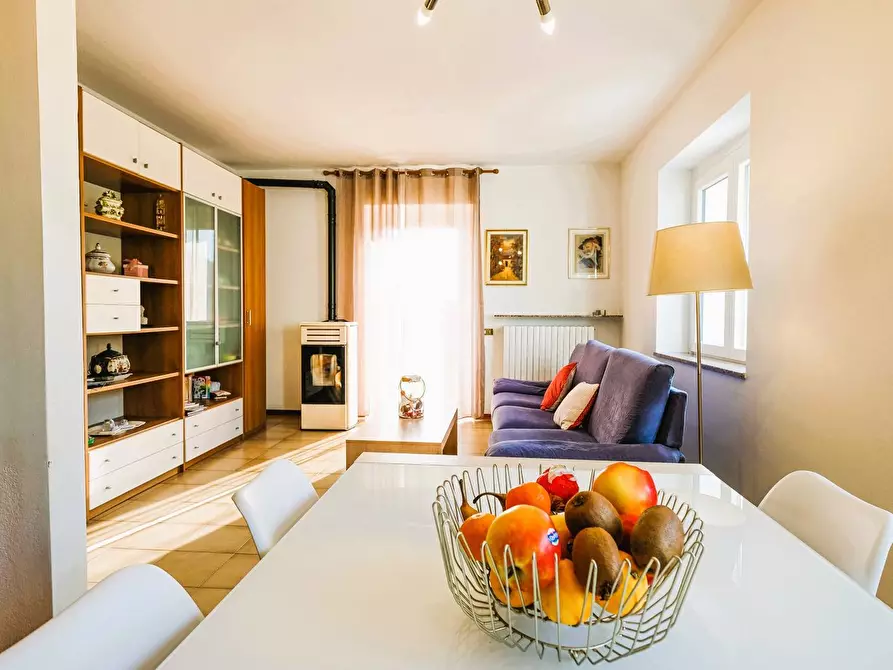 Immagine 4 di Casa semindipendente in vendita  in VIA CAROSSO a Almenno San Bartolomeo