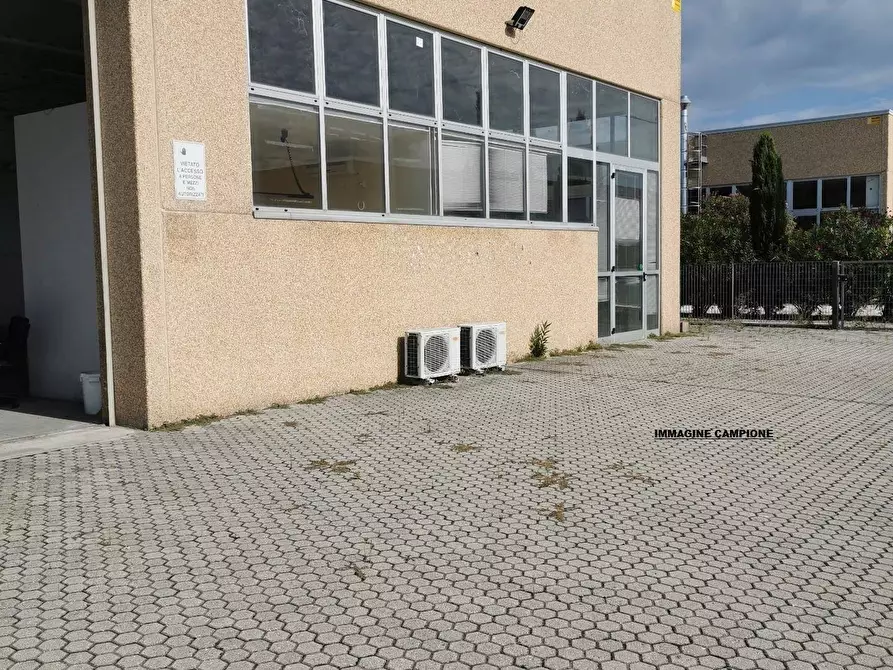 Immagine 5 di Capannone industriale in vendita  in Via per Azzano a Grassobbio