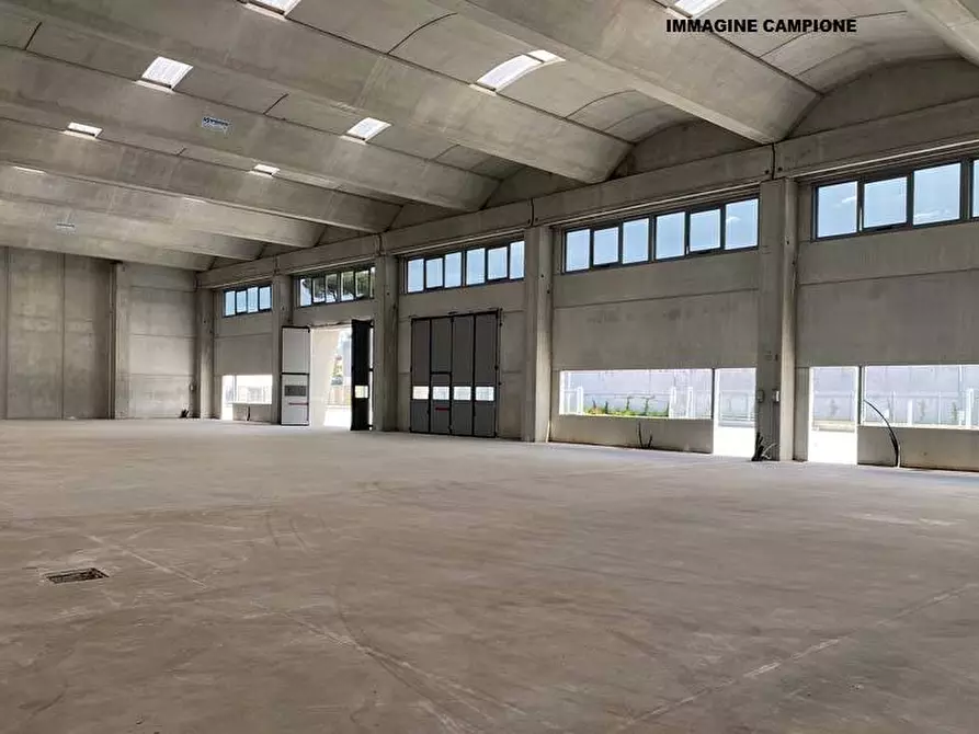 Immagine 3 di Capannone industriale in vendita  in Via per Azzano a Grassobbio