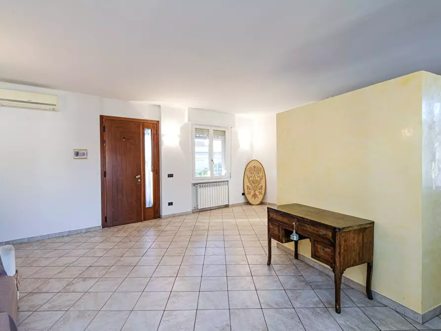 Immagine 8 di Laboratorio in vendita  in DONIZETTI a Romano Di Lombardia