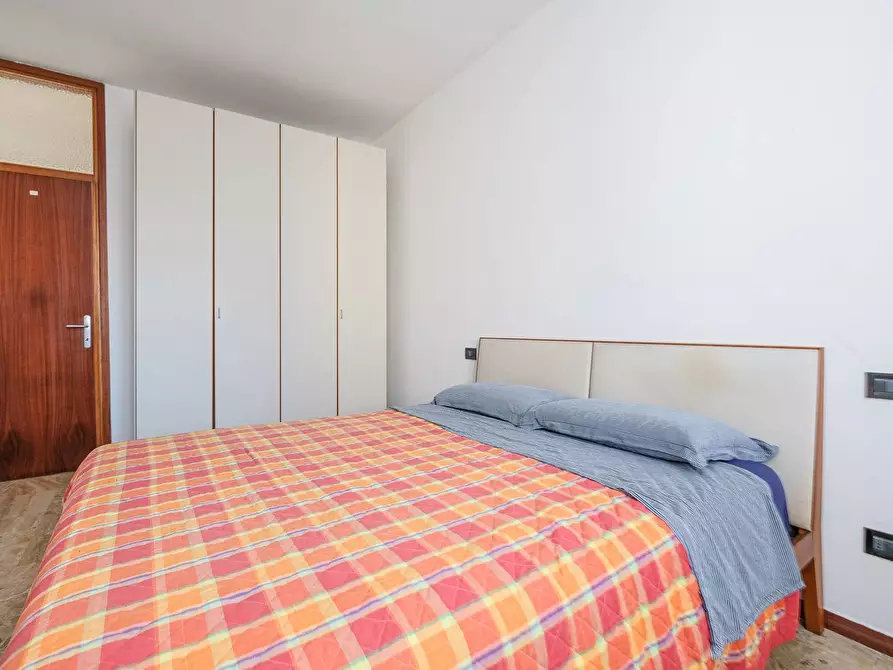 Immagine 18 di Laboratorio in vendita  in DONIZETTI a Romano Di Lombardia