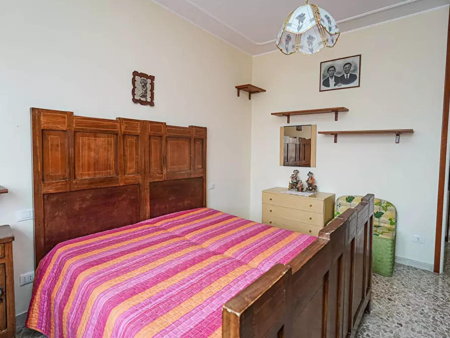 Immagine 25 di Villa in vendita  in via Manzoni a Chignolo D'isola