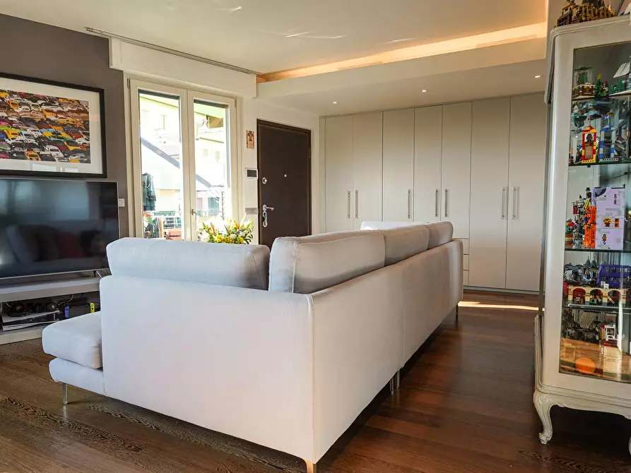 Immagine 10 di Appartamento in vendita  in Via Meucci a Chignolo D'isola