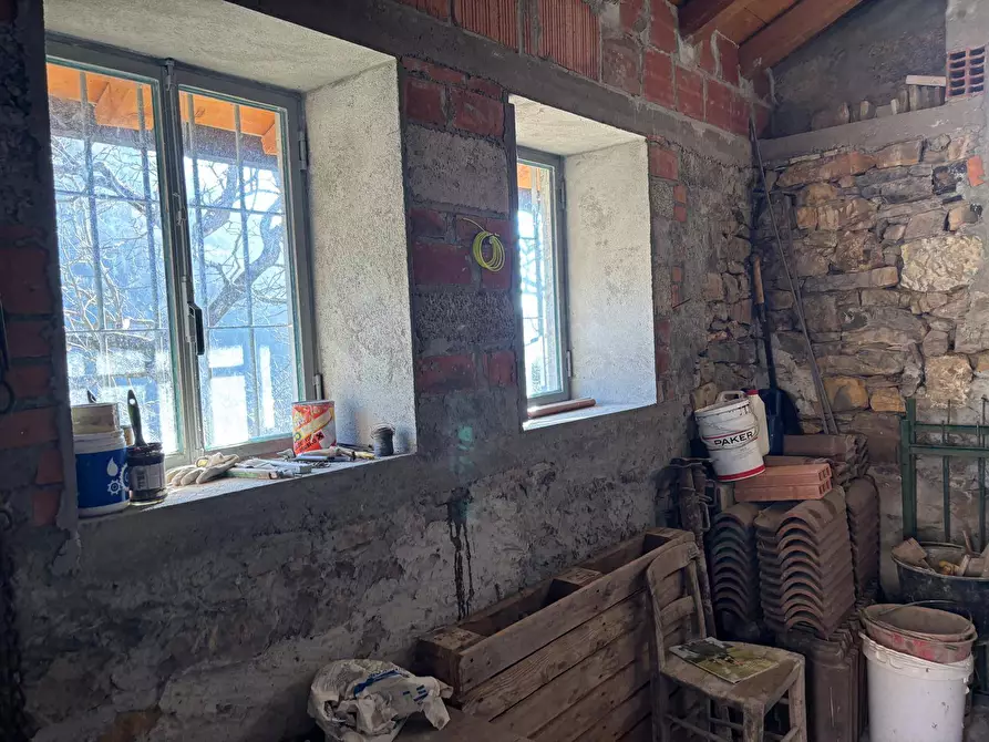 Immagine 4 di Rustico / casale in vendita  in VIA FOPPETTA a Val Brembilla