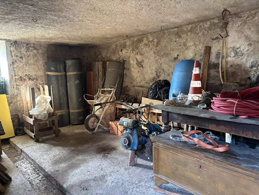 Immagine 12 di Rustico / casale in vendita  in VIA FOPPETTA a Val Brembilla