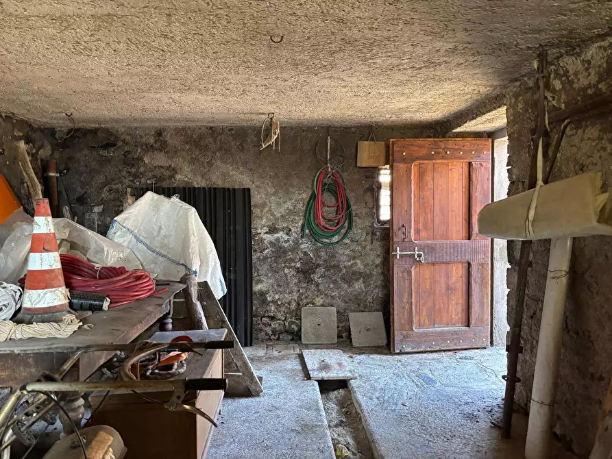 Immagine 13 di Rustico / casale in vendita  in VIA FOPPETTA a Val Brembilla