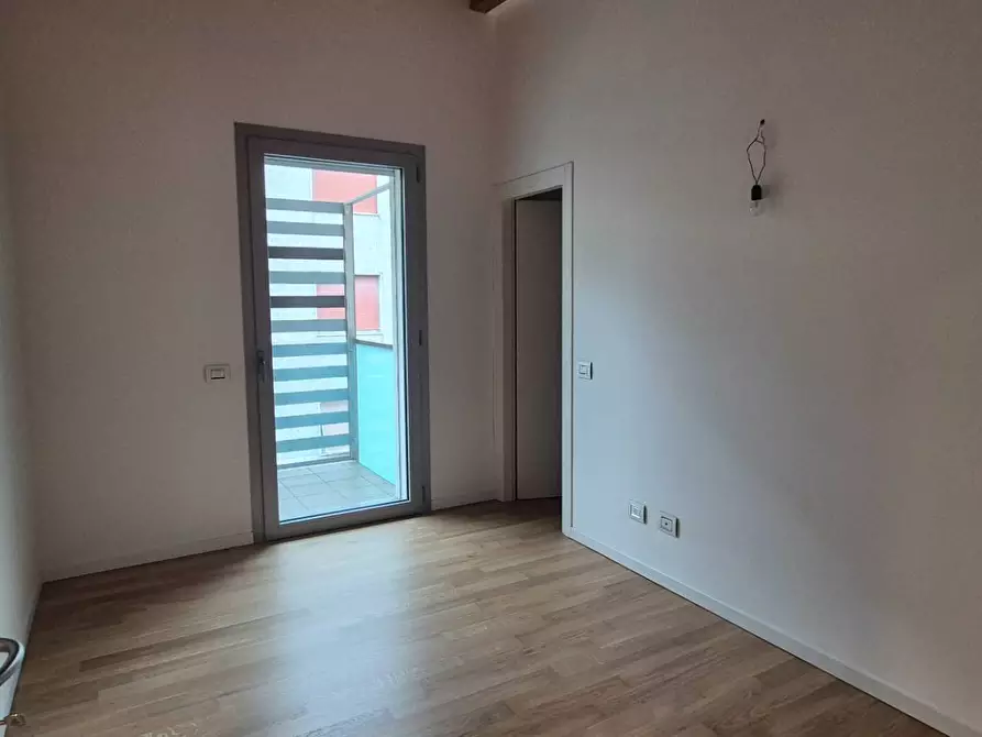 Immagine 5 di Attico in affitto  in Via Longo a Bergamo