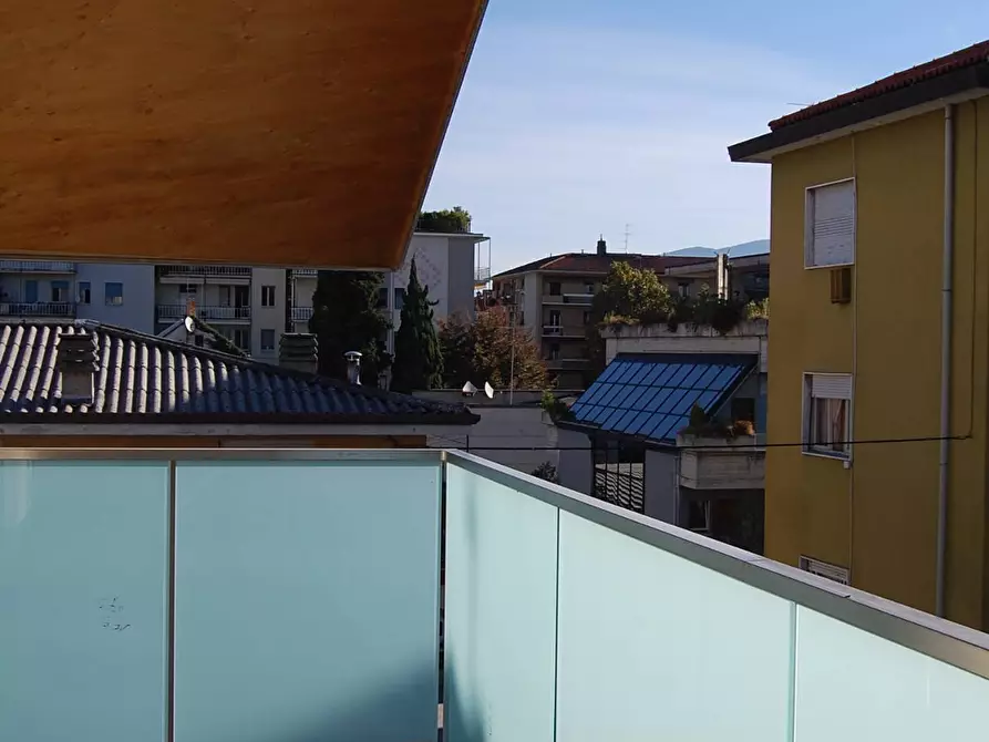 Immagine 10 di Attico in affitto  in Via Longo a Bergamo