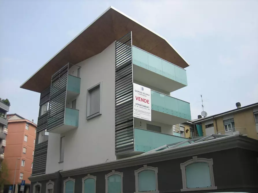 Immagine 16 di Attico in affitto  in Via Longo a Bergamo