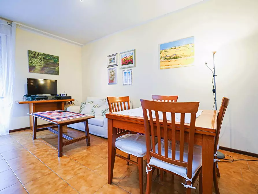 Immagine 2 di Appartamento in vendita  in Via Ludrini a Villa D'adda