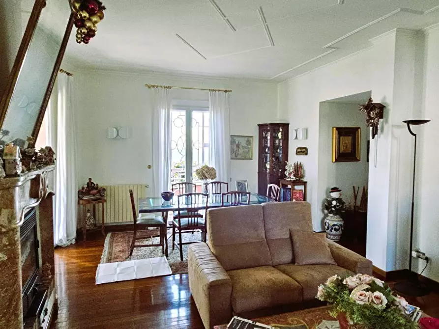 Immagine 10 di Villa in vendita  in San Rocco a Castelli Calepio