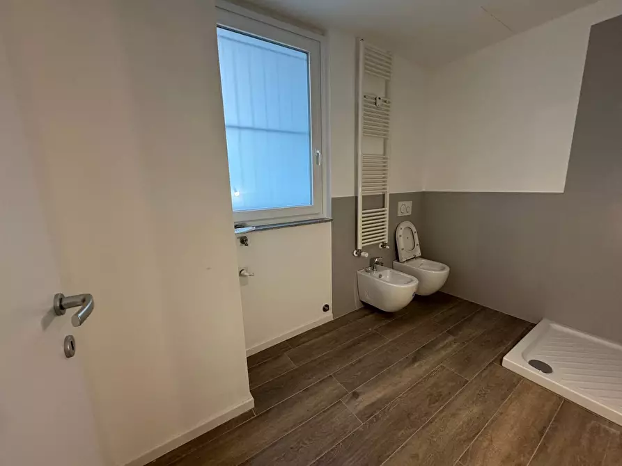 Immagine 13 di Appartamento in vendita  in Via Fratelli Casiraghi a Sesto San Giovanni