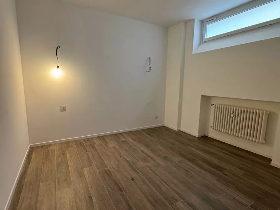 Immagine 5 di Appartamento in vendita  in Via Fratelli Casiraghi a Sesto San Giovanni