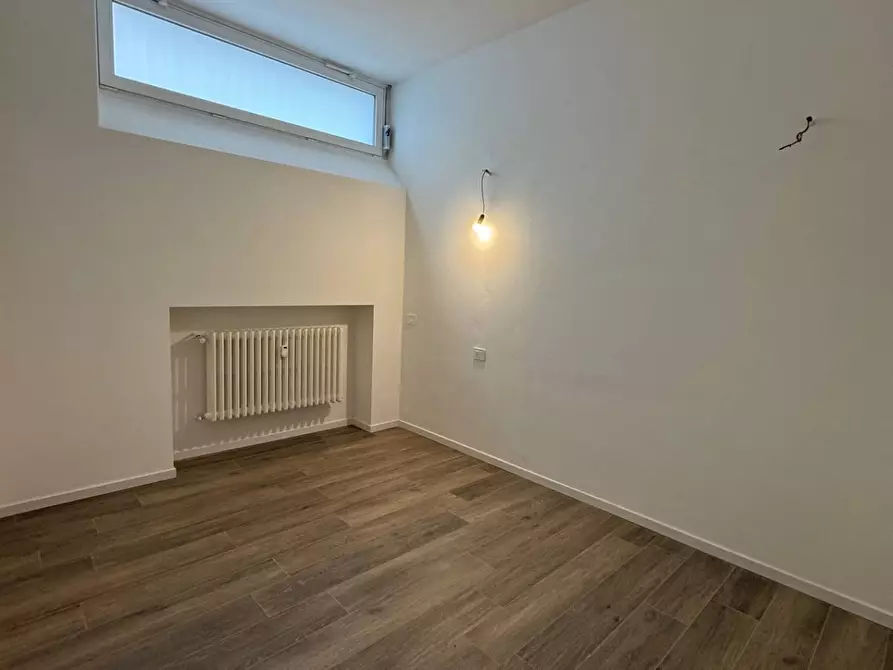 Immagine 6 di Appartamento in vendita  in Via Fratelli Casiraghi a Sesto San Giovanni