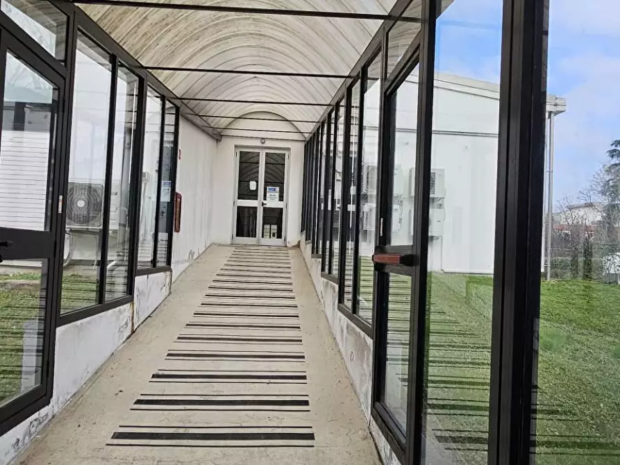 Immagine 4 di Capannone industriale in vendita  a Corsico