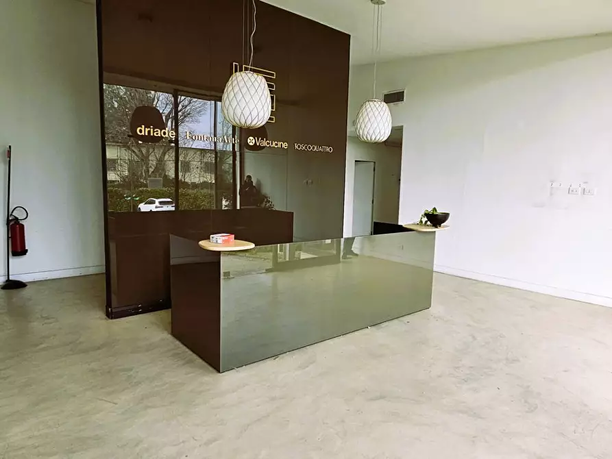 Immagine 3 di Capannone industriale in vendita  a Corsico