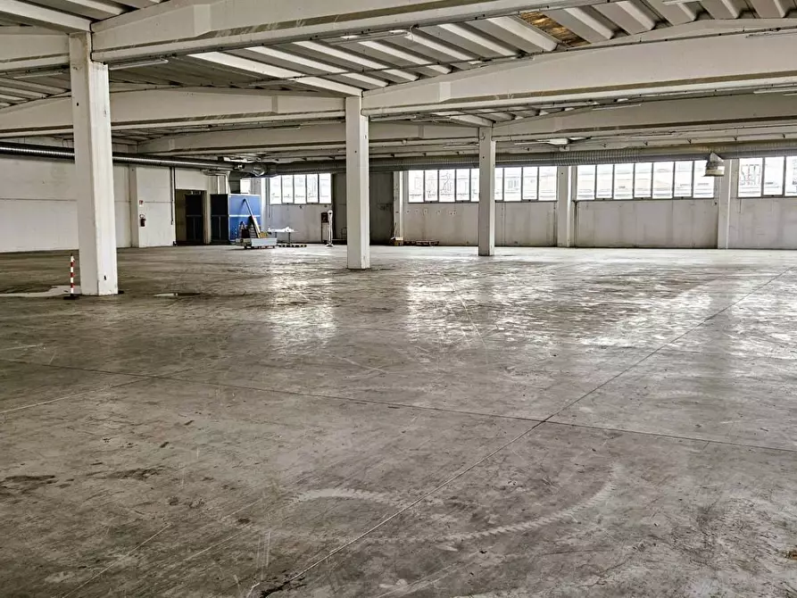 Immagine 24 di Capannone industriale in vendita  a Corsico