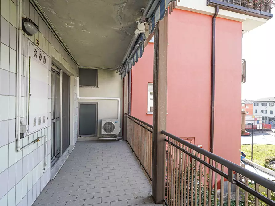 Immagine 27 di Appartamento in vendita  in Via Roma a Terno D'isola