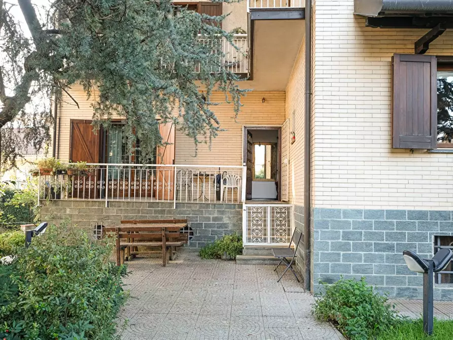 Immagine 23 di Casa bifamiliare in vendita  in via Vittorio Veneto a Garbagnate Milanese