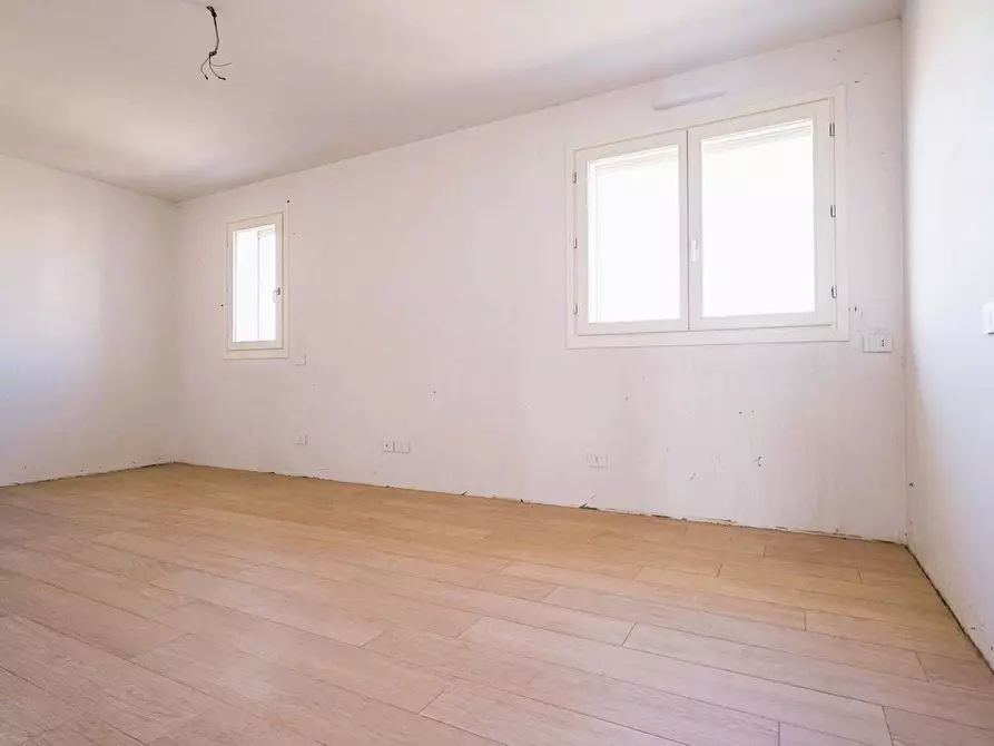 Immagine 13 di Attico in vendita  in VIA MAZZINI a Dalmine