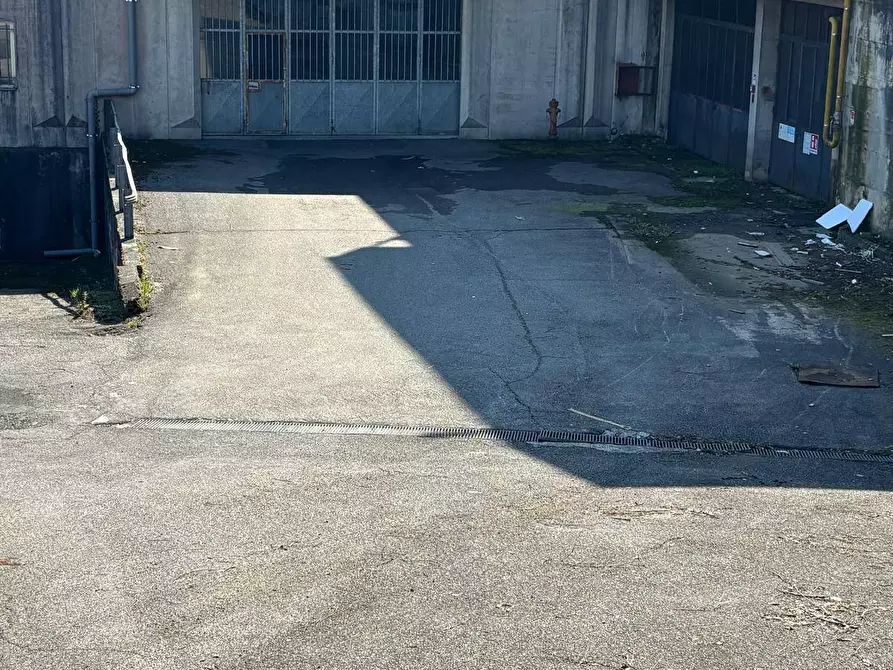 Immagine 30 di Capannone industriale in vendita  in via donatori di organi a Sant'omobono Terme