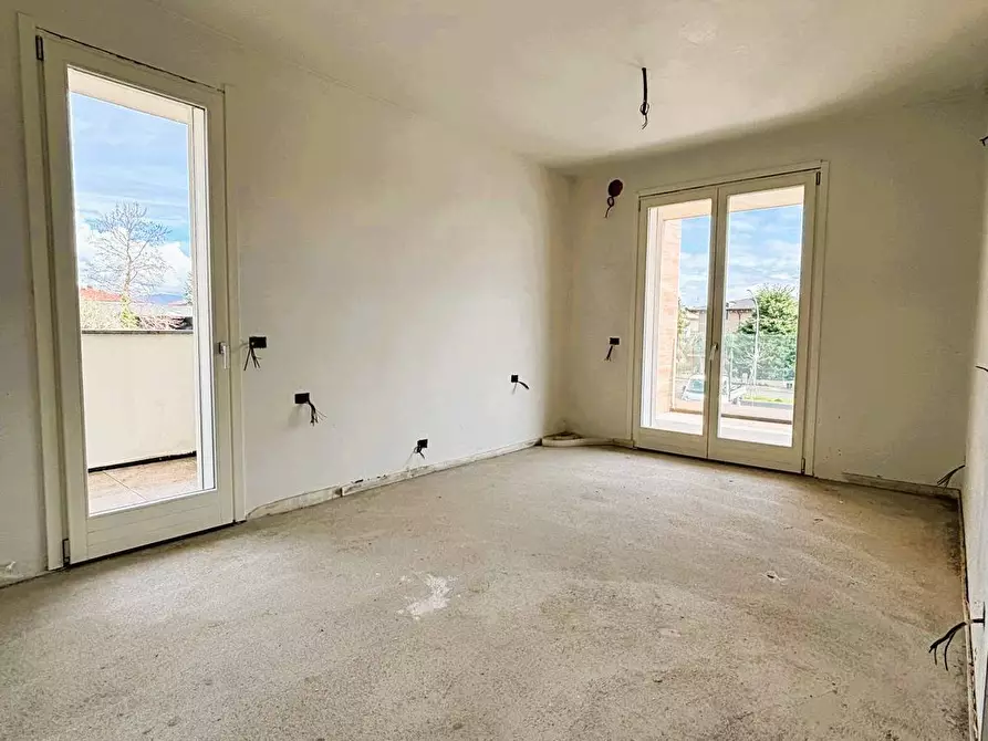 Immagine 13 di Villa in vendita  in Via Mazzini a Treviolo