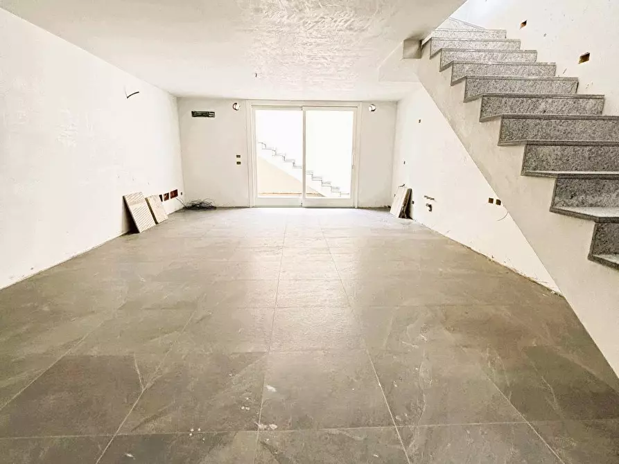 Immagine 16 di Villa in vendita  in Via Mazzini a Treviolo