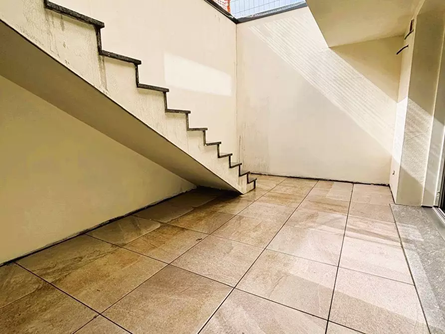 Immagine 19 di Villa in vendita  in Via Gandhi a Curno