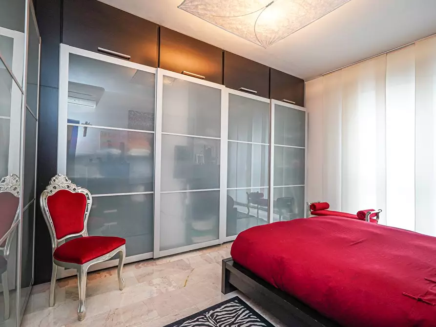 Immagine 11 di Appartamento in vendita  in Via Mazzini a Bergamo