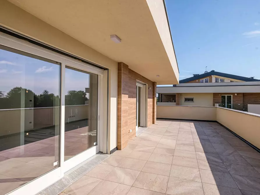 Immagine 30 di Attico in vendita  in VIA GANDHI a Curno