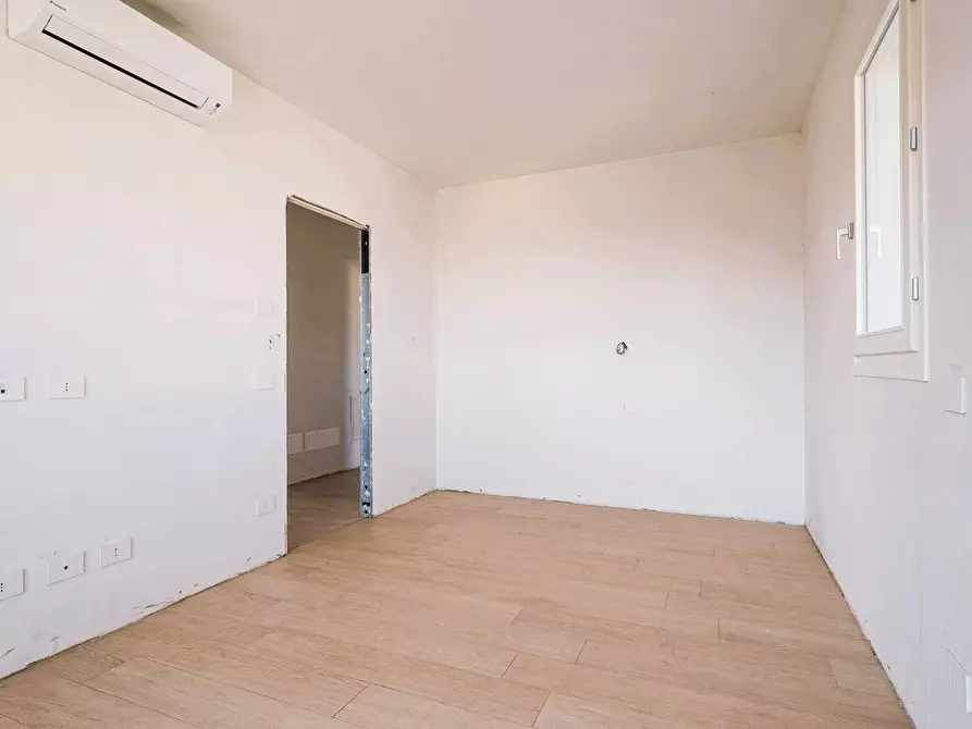 Immagine 11 di Attico in vendita  in VIA GANDHI a Curno