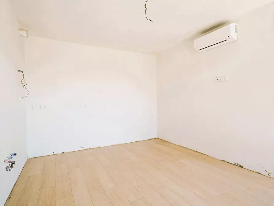 Immagine 8 di Attico in vendita  in VIA GANDHI a Curno