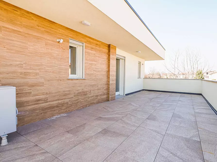 Immagine 4 di Attico in vendita  in VIA GANDHI a Curno