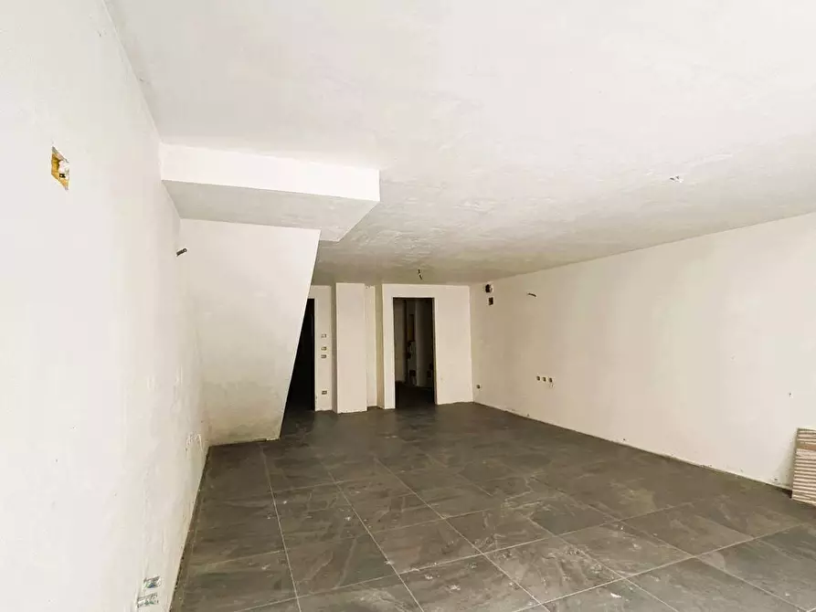 Immagine 15 di Villa in vendita  in Via Mazzini a Dalmine