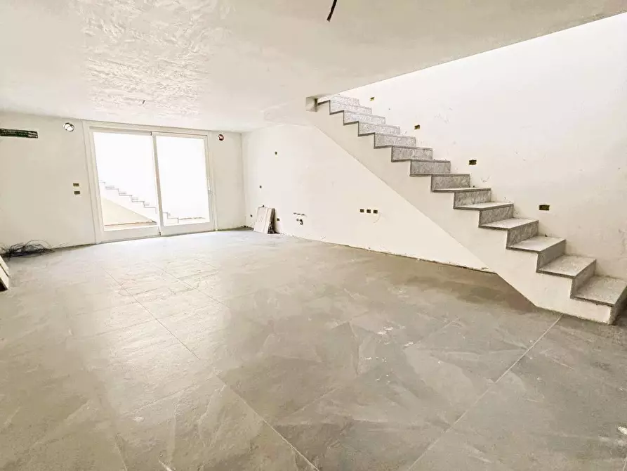 Immagine 17 di Villa in vendita  in Via Mazzini a Dalmine