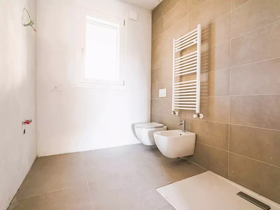 Immagine 13 di Appartamento in vendita  in via mazzini a Dalmine