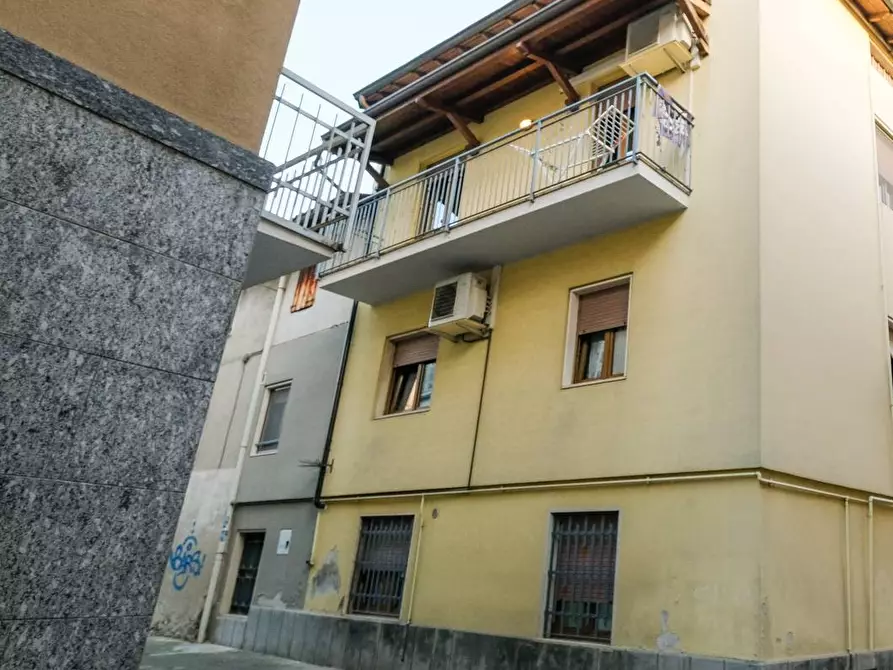 Immagine 27 di Appartamento in vendita  in via Leone Colombi a Curno