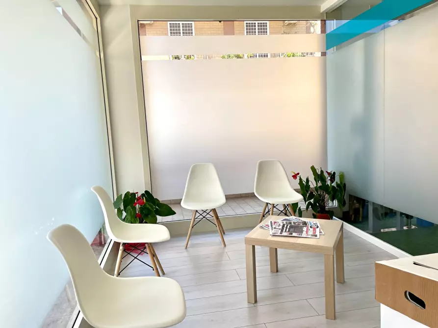 Immagine 10 di Ufficio in affitto  in via Catullo a Pomezia