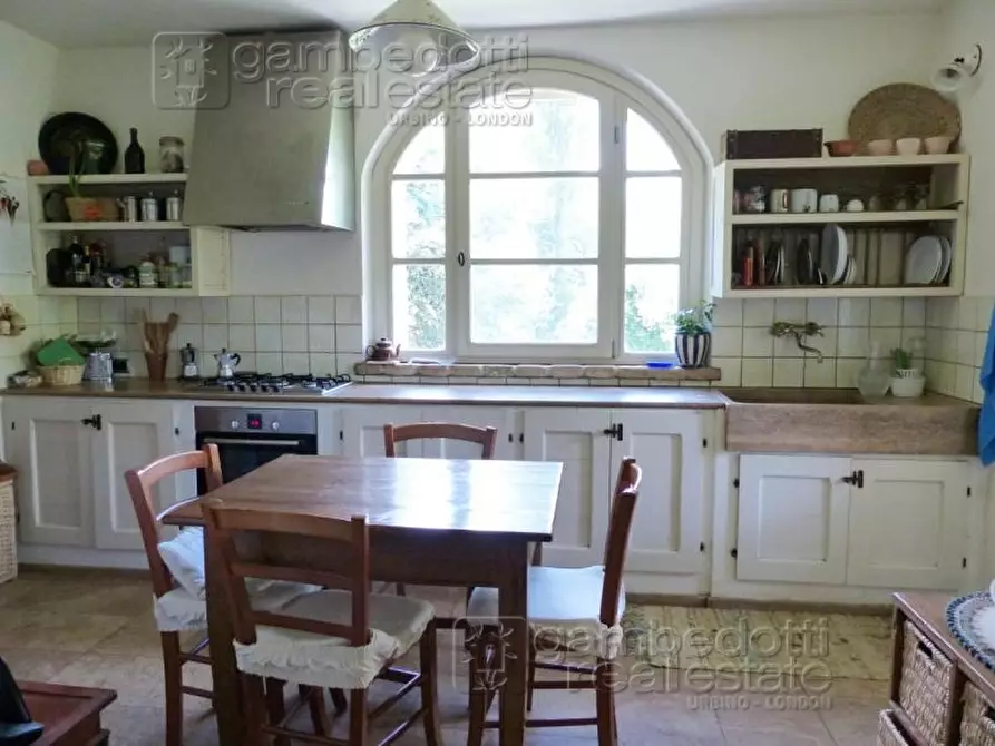 Immagine 20 di Rustico / casale in vendita  a Urbino