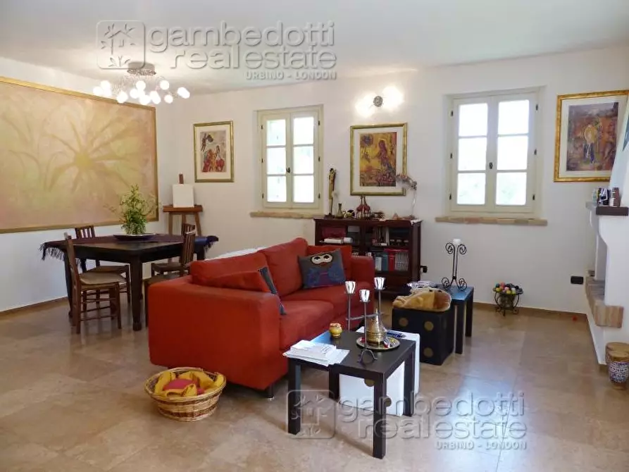 Immagine 24 di Rustico / casale in vendita  a Urbino