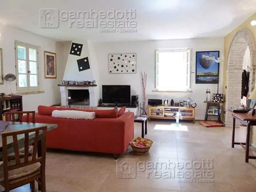 Immagine 25 di Rustico / casale in vendita  a Urbino