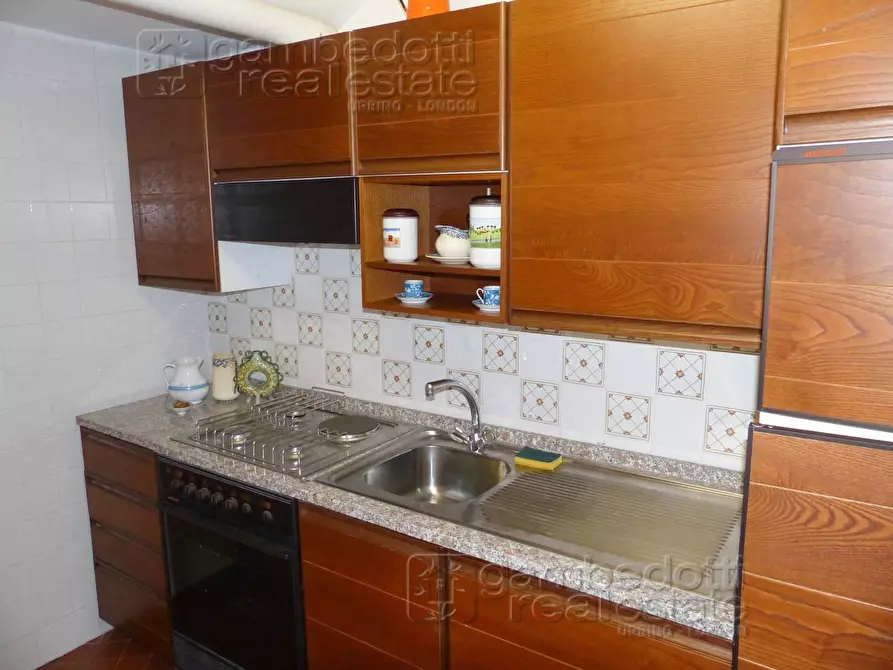 Immagine 9 di Appartamento in affitto  a Urbino