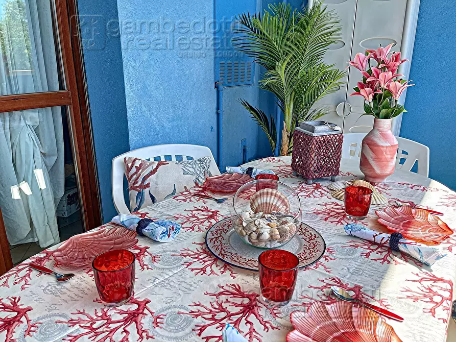 Immagine 12 di Appartamento in vendita  a Urbino