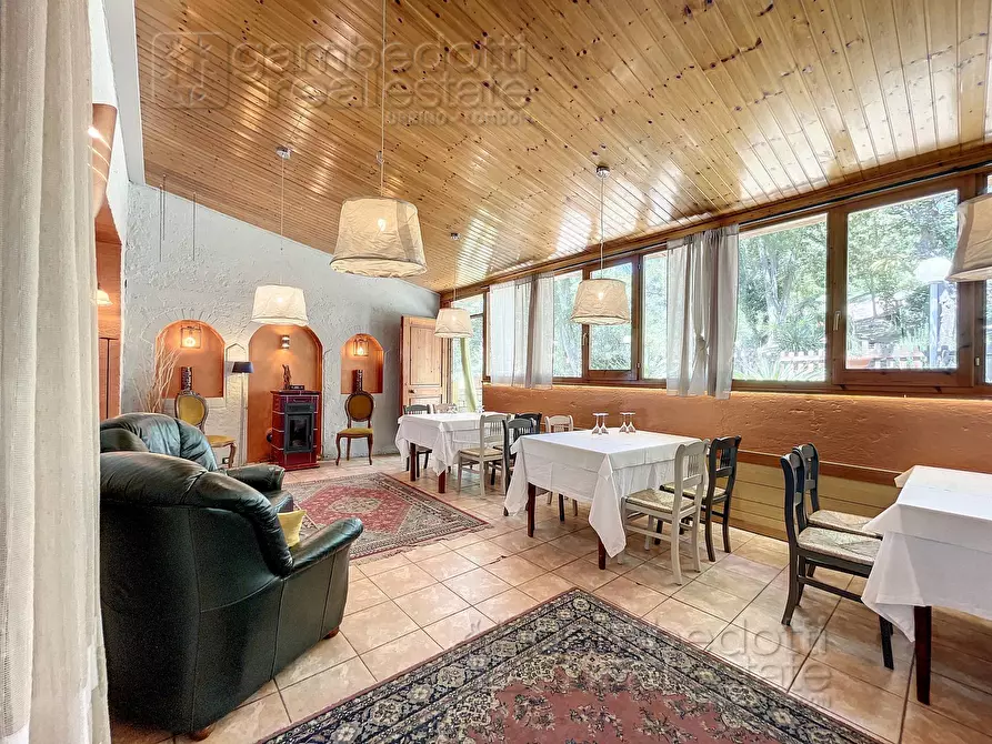 Immagine 21 di Attività commerciale in vendita  a Mondaino