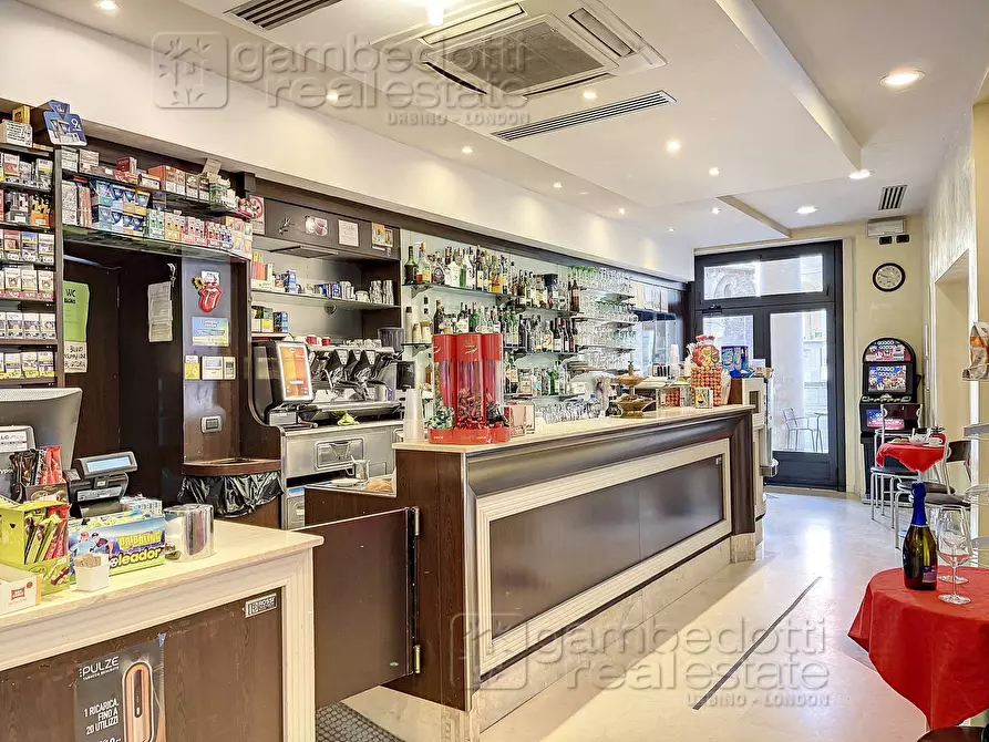 Immagine 13 di Bar / Ristorante in vendita  a Urbino