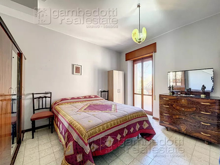 Immagine 22 di Rustico / casale in vendita  a Petriano