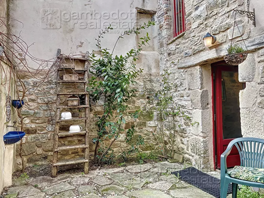 Immagine 10 di Casa semindipendente in vendita  a Montecopiolo