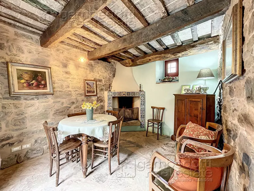 Immagine 11 di Casa semindipendente in vendita  a Montecopiolo