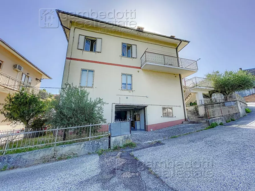 Immagine 30 di Casa bifamiliare in vendita  a Urbino