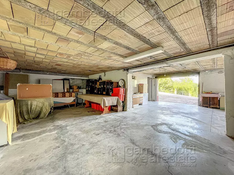 Immagine 23 di Casa bifamiliare in vendita  a Urbino